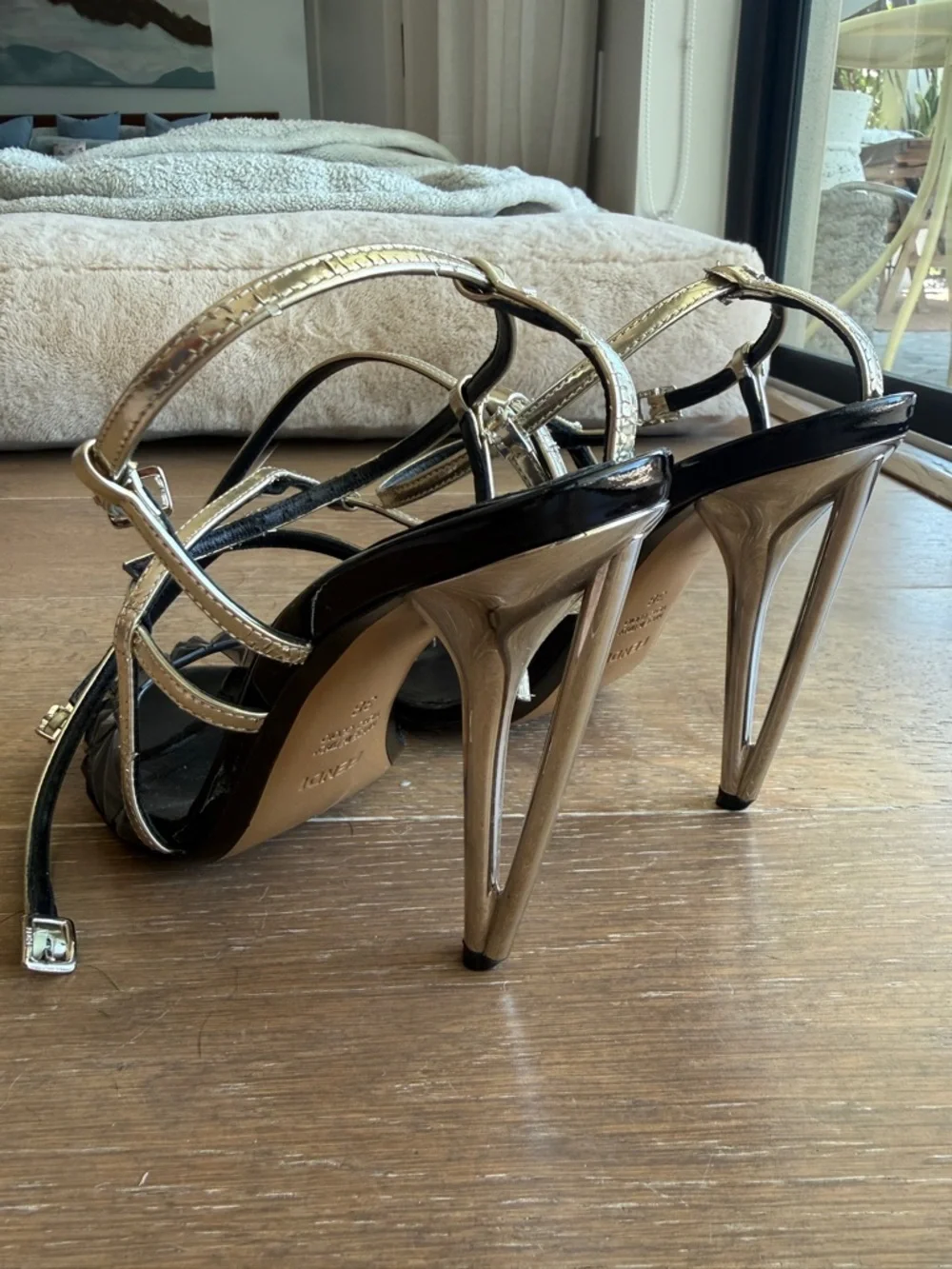 Fendi Black Patent Heels with Silver Metallic Straps - Picture 3 of 5